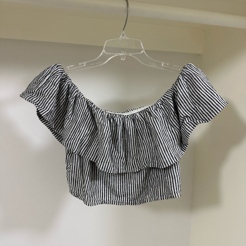 Striped Off-Shoulder Ruffle Crop Top - Black & White
